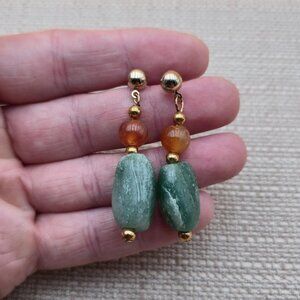 Gold Tone Aventurine And Carnelian Handmade Vintage Earrings A6019